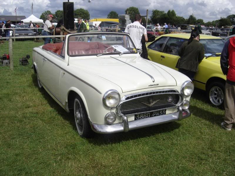 Peugeot403Moutbellew06.jpg