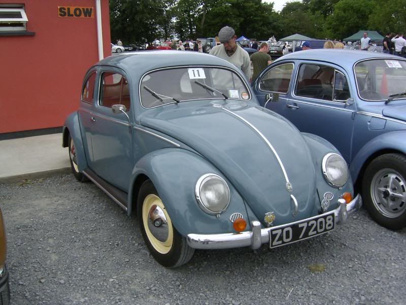 VWBeetle6vBlue-Grey.jpg