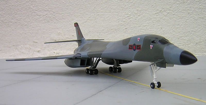 B-1-3.jpg