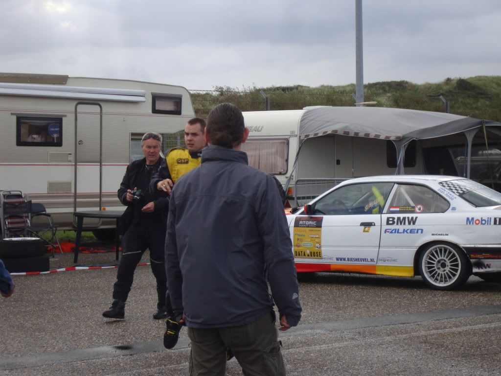 [img width=1024 height=768]http://img.photobucket.com/albums/v474/cosworth3d/Fast%20Car%20Zandvoort%202011/DSC08303.jpg[/img]