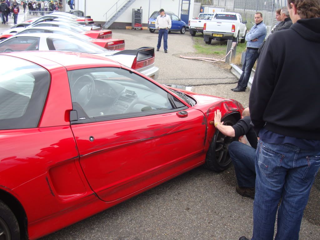[img width=1024 height=768]http://img.photobucket.com/albums/v474/cosworth3d/Fast%20Car%20Zandvoort%202011/DSC08434.jpg[/img]