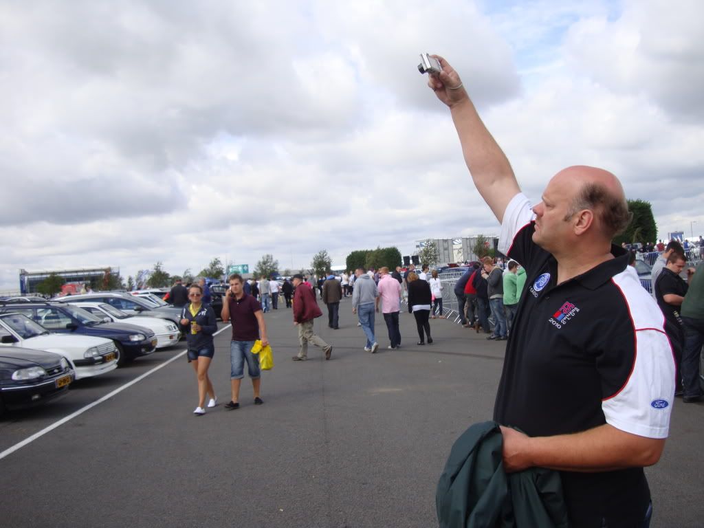 [img width=1024 height=768]http://img.photobucket.com/albums/v474/cosworth3d/Ford%20Fair%202011/DSC07503.jpg[/img]