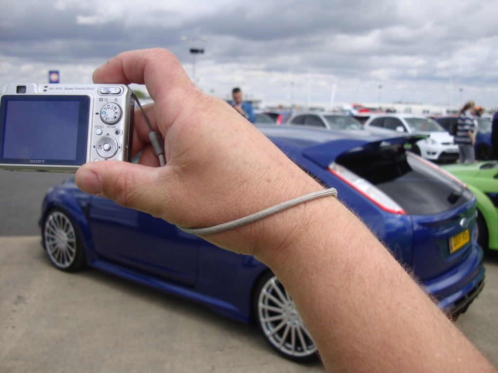 [img width=1024 height=768]http://img.photobucket.com/albums/v474/cosworth3d/Ford%20Fair%202011/DSC07525.jpg[/img]