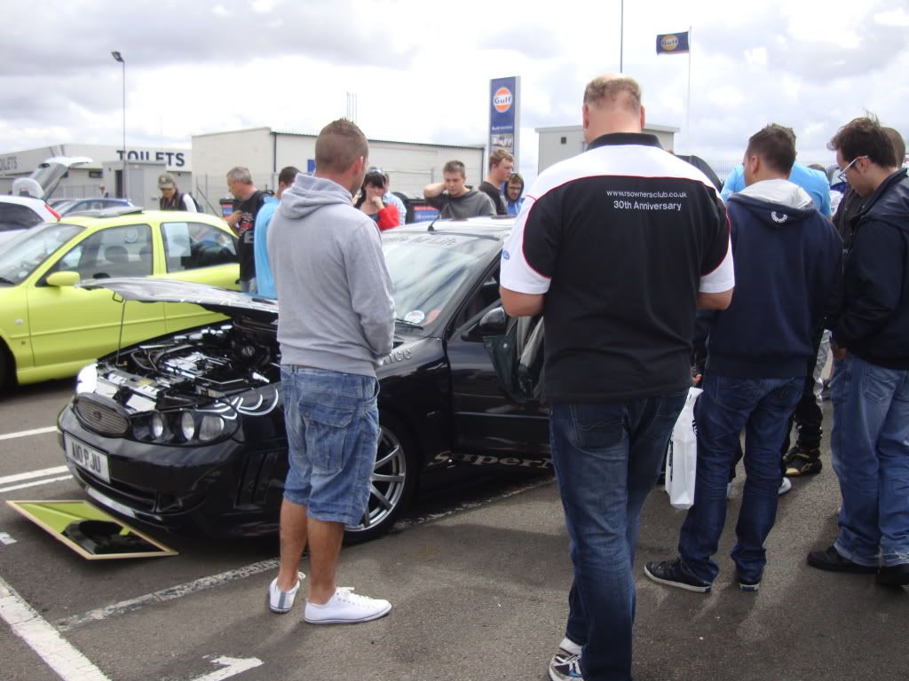 [img width=1024 height=768]http://img.photobucket.com/albums/v474/cosworth3d/Ford%20Fair%202011/DSC07593.jpg[/img]