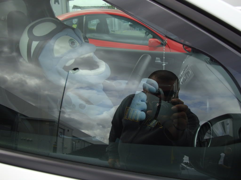 [img width=1024 height=768]http://img.photobucket.com/albums/v474/cosworth3d/Ford%20Fair%202011/DSC07601.jpg[/img]