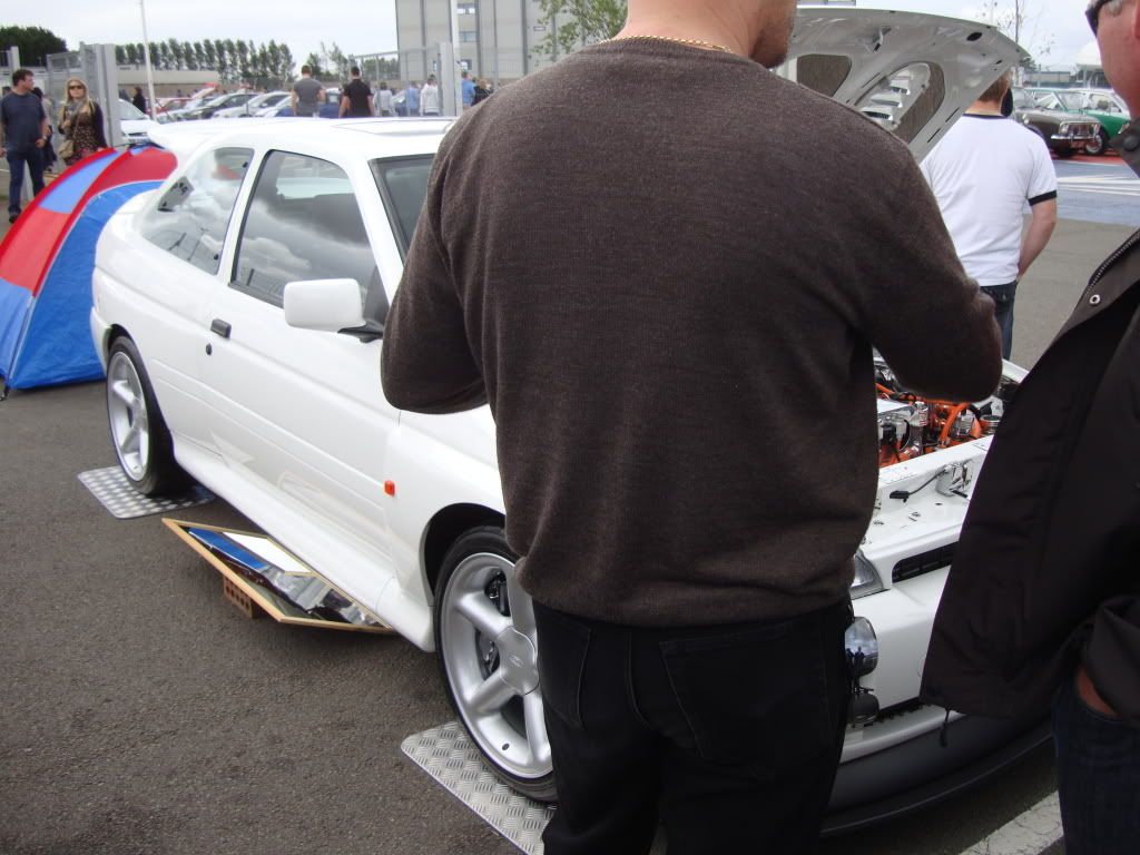 [img width=1024 height=768]http://img.photobucket.com/albums/v474/cosworth3d/Ford%20Fair%202011/DSC07612.jpg[/img]