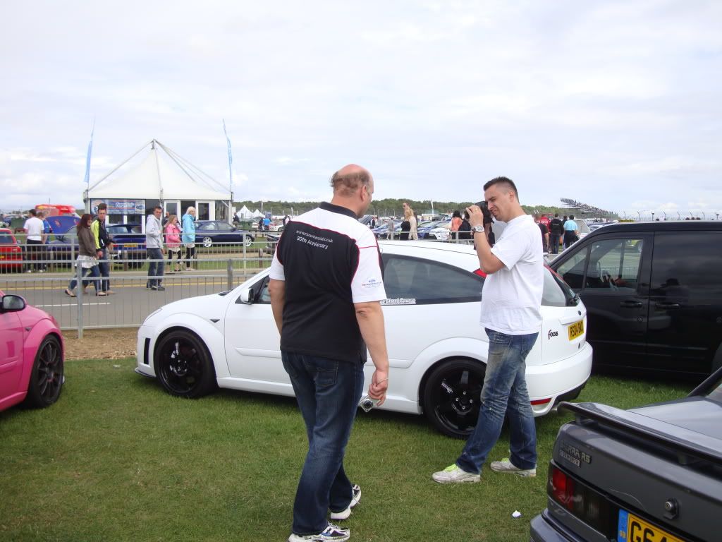 [img width=1024 height=768]http://img.photobucket.com/albums/v474/cosworth3d/Ford%20Fair%202011/DSC07654.jpg[/img]