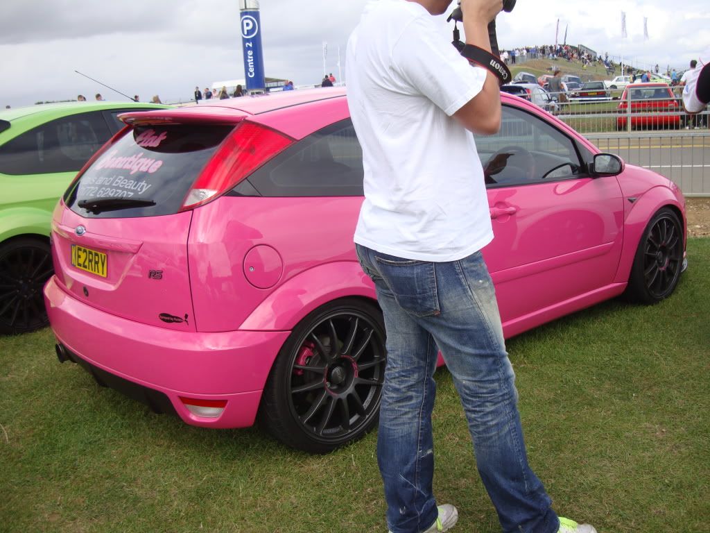 [img width=1024 height=768]http://img.photobucket.com/albums/v474/cosworth3d/Ford%20Fair%202011/DSC07655.jpg[/img]