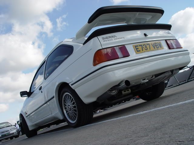 [img width=640 height=480]http://img.photobucket.com/albums/v474/cosworth3d/ford%20fair%202005/DSC02074.jpg[/img]