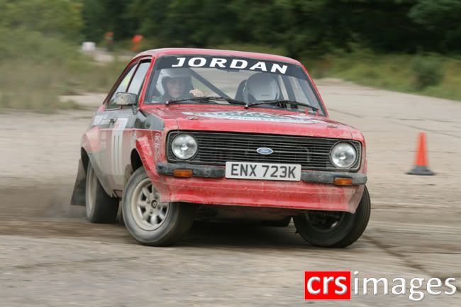 IMAGE: http://img.photobucket.com/albums/v476/crsimages/maxxd/centenary_stages08_0131copy.jpg