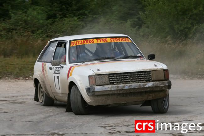 IMAGE: http://img.photobucket.com/albums/v476/crsimages/maxxd/centenary_stages08_0350copy.jpg