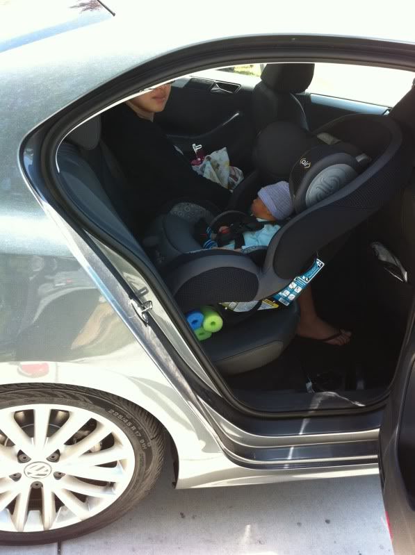 Also a little tight up front but still comfortable for an average person to sit in. Oh yeah the car seat is a Safety 1st Complete Air Protect car seat.