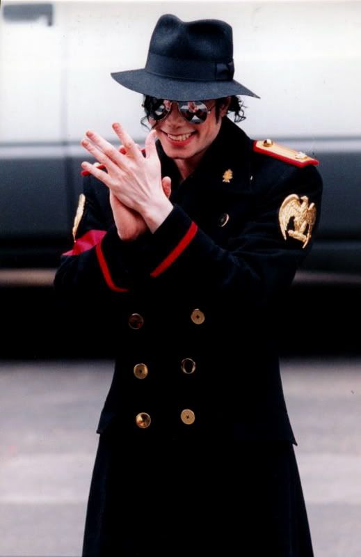 Michael_Jackson_-__39_MJLand_Produc.jpg
