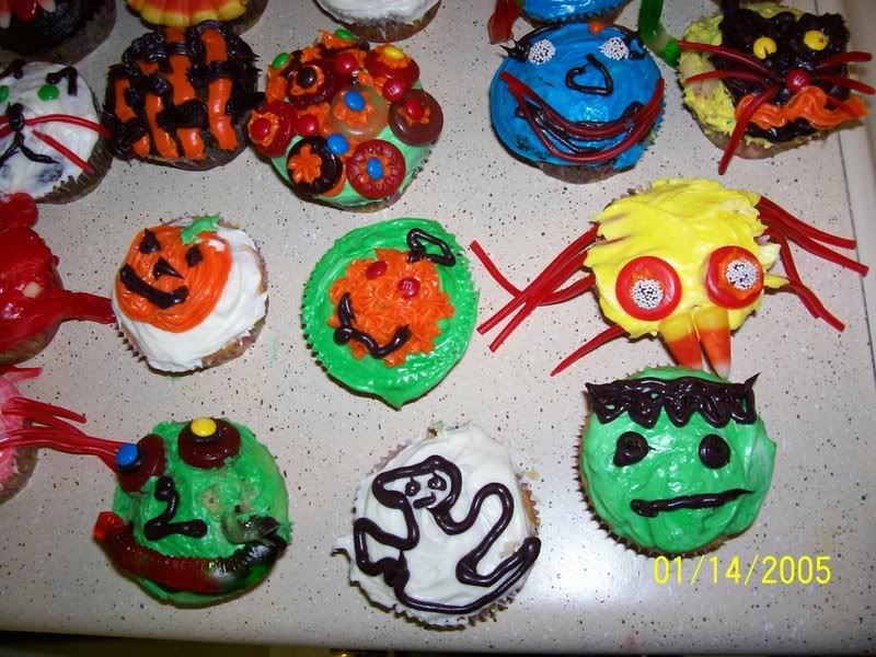 Picture014.jpg Halloween Cupcakes 2007. image by plastic_seraphim