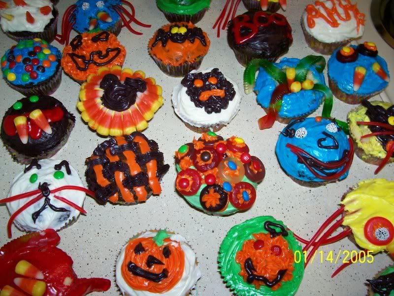 Picture015.jpg Halloween Cupcakes 2007. image by plastic_seraphim