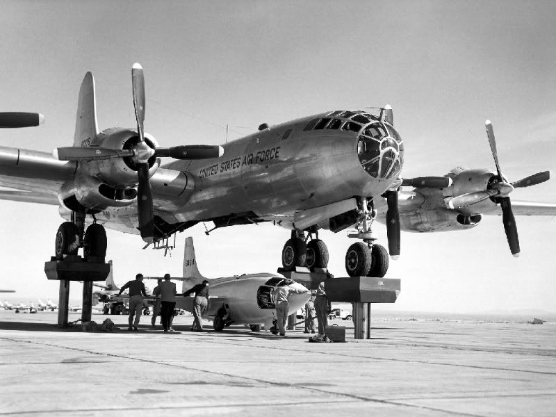Bell_X-1-3_being_mated_with_the_motherplane-2.jpg