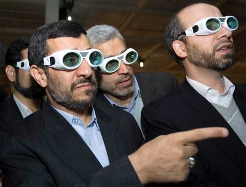 Ahmadinejad_laser.jpg