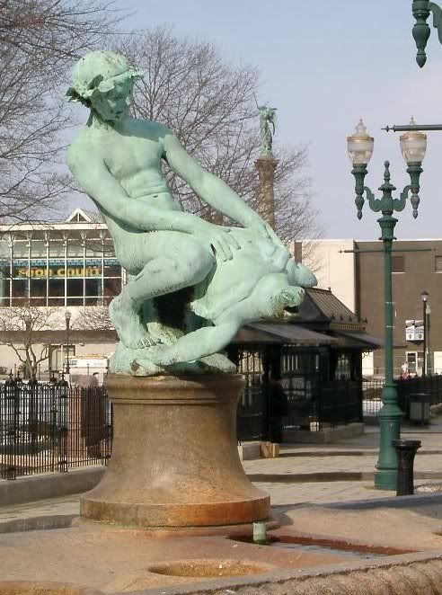 Turtle_boy_love_statue.jpg
