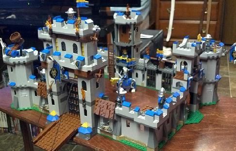 LEGO%20Castle%202_zpsh9x0ill1.jpg