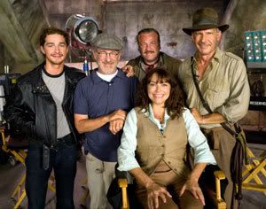 Shia LaBeouf, Steven Spielberg, Ray Winstone, Karen Allen and Harrison Ford pose on the set of this May's INDIANA JONES AND THE KINGDOM OF THE CRYSTAL SKULL.