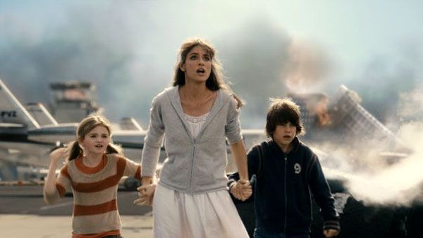 Amanda Peet and the rest of John Cusack's onscreen family in '2012'.