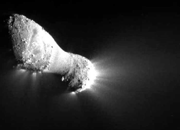 An image of Comet Hartley 2 taken by NASA's EPOXI spacecraft during its flyby of the comet on Nov. 4, 2010. 