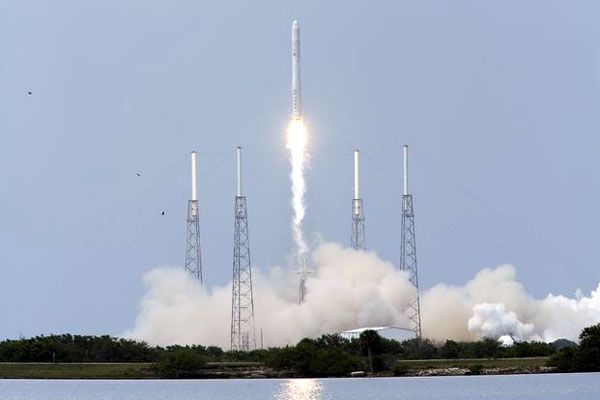The FALCON 9 rocket leaves the pad on its maiden launch on June 4, 2010.