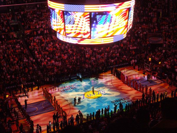 Jeffrey Osborne sings the national anthem before the Lakers game, on October 26, 2010.