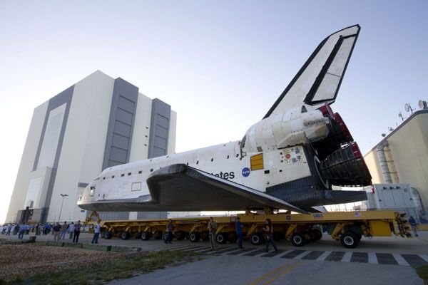 Space shuttle Endeavour approaches the VAB at Kennedy Space Center in Florida on February 28, 2011.