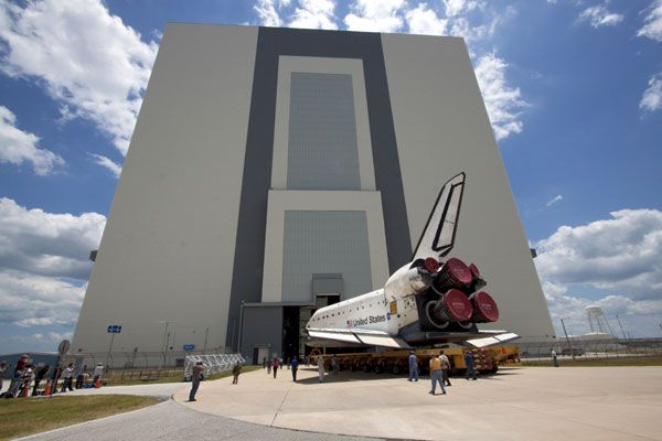 Space shuttle Atlantis is about to enter the VAB to begin STS-135 launch preparations on May 17, 2011.