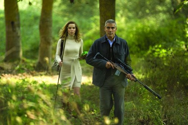 Thekla Reuten and George Clooney play assassins in THE AMERICAN.