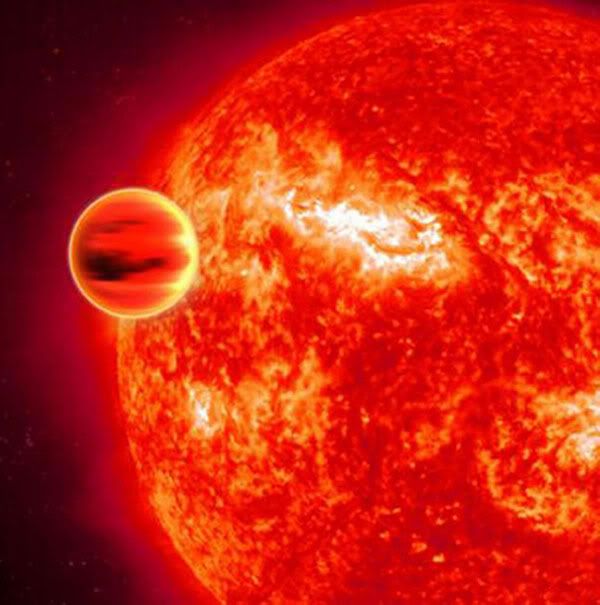 An artist's concept of a 'Hot Jupiter' orbiting its star.