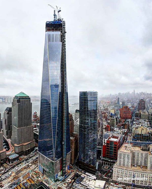 The 1 WTC towers above the New York skyline, on March 26, 2013.