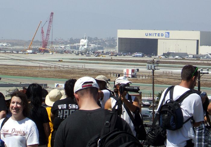 A photo I took of NASA 905 coming to a stop outside of the United Airlines hangar at LAX on September 21, 2012.
