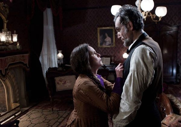 2013 Best Actor winner Daniel Day-Lewis and Sally Field in LINCOLN. 2013 Best Actor winner Daniel Day-Lewis and Sally Field in LINCOLN.