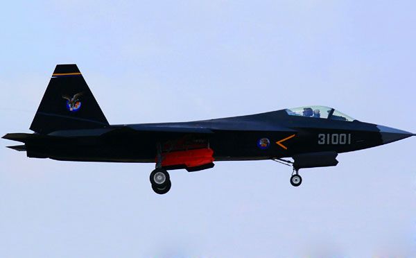 The Shenyang J-31... China's new stealth fighter jet.