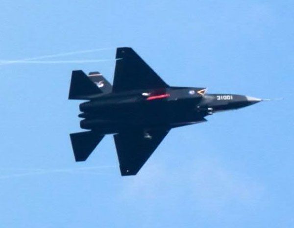 The Shenyang J-31... China's new stealth fighter jet.