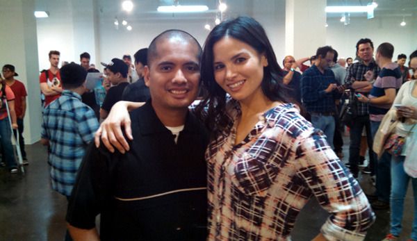 Posing with ARROW's Katrina Law at the L.A. Comic Book and Science Fiction Convention...on February 28, 2016.