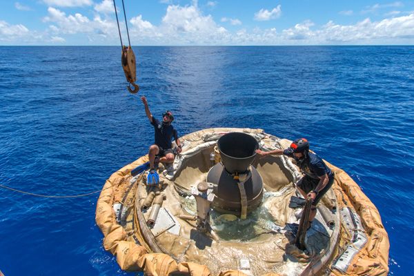 Divers recover NASA's LDSD off the coast of the U.S. Navy's Pacific Missile Range Facility in Hawaii...on June 28, 2014.