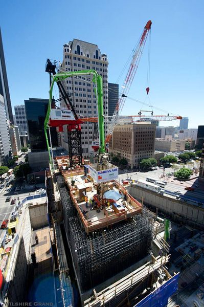 The Wilshire Grand Center's construction status as of September 4, 2014.