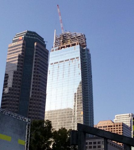 The new spire segment is installed atop the Wilshire Grand Center on August 24, 2016.