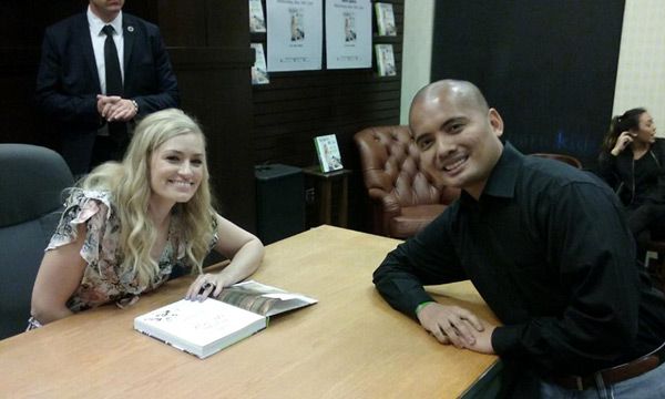 Posing with Beth Behrs at The Grove's Barnes & Noble bookstore in Los Angeles...on May 10, 2017.