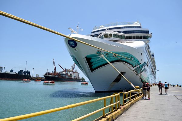 A snapshot of the Norwegian Jade (with my folks visible near her bow) docked at Puerto Limón in Costa Rica...on March 16, 2018.