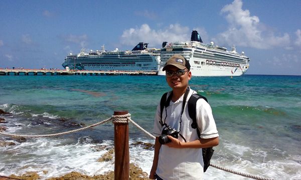 Posing with the Norwegian Jade (at left) and her sister ship, Norwegian Dawn, in Costa Maya, Mexico...on March 21, 2018.