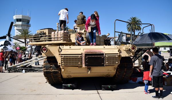 Another snapshot of the crowd gathered atop the M1A1 Abrams on display at the Miramar Air Show...on September 29, 2018.