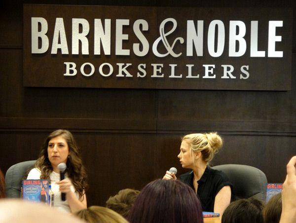 Mayim Bialik discusses her new publication GIRLING UP at The Grove's Barnes & Noble bookstore in Los Angeles...on May 16, 2017.