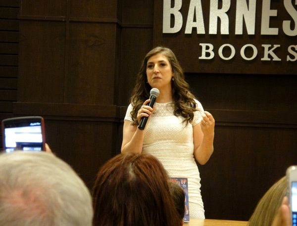 Mayim Bialik discusses her new publication GIRLING UP at The Grove's Barnes & Noble bookstore in Los Angeles...on May 16, 2017.