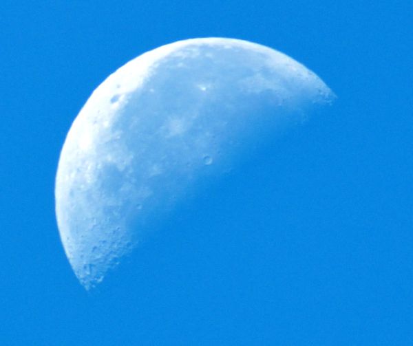 The Half Moon as seen with 500mm super-zoom lens attached to my Nikon D3300 DSLR camera.