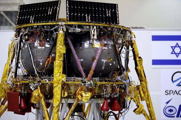 Another image of SpaceIL's lunar lander at its assembly facility in Israel.