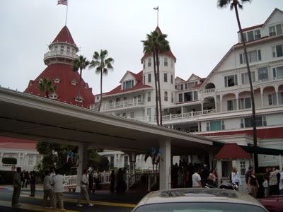 One more for the road... The Coronado Hotel, which is one of the most well-known haunted sites here in this country. I took this picture when a few of my friends and I hung out in San Diego on Saturday.